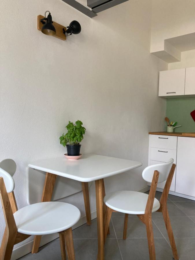 Mini Loft Lido With Own Sunny & Private Garden Apartman Lido di Venezia Kültér fotó